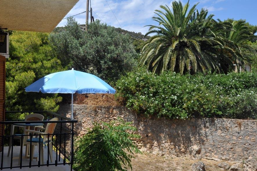 Artemis Rooms Agia Marina  Bagian luar foto