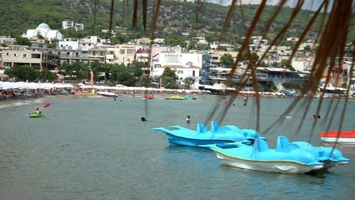 Artemis Rooms Agia Marina  Bagian luar foto
